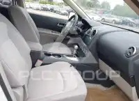 2013 Nissan ROGUE photo