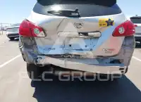 2013 Nissan ROGUE photo
