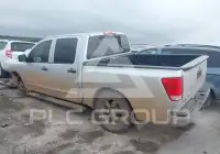 2013 Nissan TITAN фото