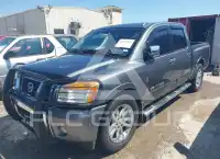 2013 Nissan TITAN фото