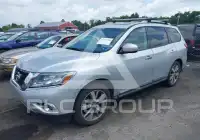 2013 Nissan PATHFINDER photo