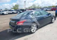 2013 Nissan ALTIMA фото