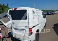2013 Nissan NV 200 фото