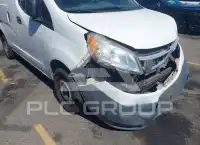 2013 Nissan NV 200 фото
