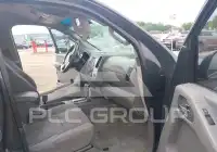 2013 Nissan FRONTIER фото