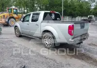 2013 Nissan FRONTIER фото