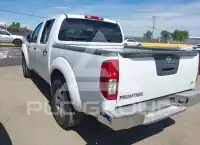 2013 Nissan FRONTIER photo