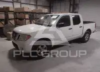 2013 Nissan FRONTIER фото