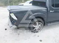 2013 Nissan FRONTIER фото