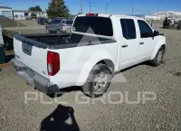 2013 Nissan FRONTIER photo