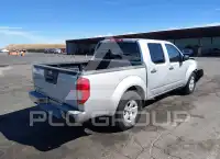 2013 Nissan FRONTIER photo