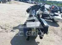 2013 Harley-Davidson FLHTCU фото