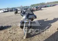 2013 Harley-Davidson FLHX фото