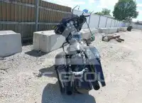 2013 Harley-Davidson FLHX фото