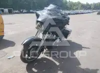 2013 Harley-Davidson FLHX фото