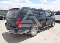 2013 Chevrolet Suburan photo