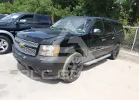 2013 Chevrolet Suburan photo