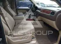 2013 Chevrolet Suburan photo
