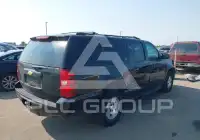 2013 Chevrolet Suburan photo