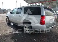 2013 Chevrolet Suburan photo