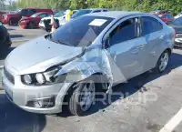 2013 Chevrolet Sonic фото