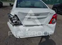 2013 Chevrolet Sonic фото