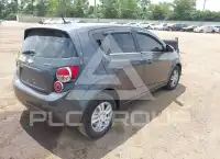 2013 Chevrolet Sonic фото
