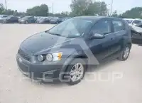 2013 Chevrolet Sonic фото