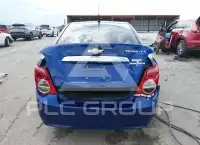 2013 Chevrolet Sonic фото