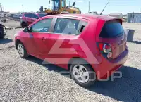 2013 Chevrolet Sonic фото