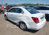2013 Chevrolet Sonic фото