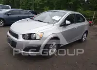 2013 Chevrolet Sonic фото
