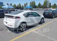 2013 Chevrolet Volt фото