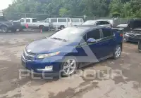 2013 Chevrolet Volt фото
