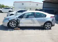 2013 Chevrolet Volt фото