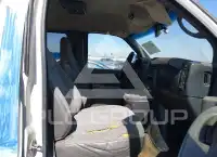 2013 Chevrolet Express фото