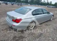 2013 BMW 740 фото