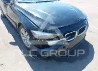 2013 BMW 330 фото