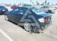 2013 BMW 330 фото
