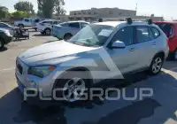 2013 BMW X1 фото