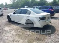 2013 BMW M5 фото