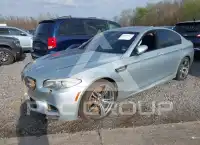 2013 BMW M5 фото