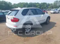 2013 BMW X5 фото