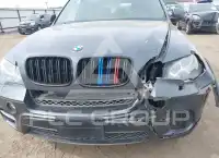 2013 BMW X5 фото