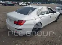 2013 BMW 750 фото