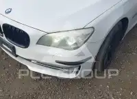 2013 BMW 750 фото