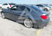 2013 BMW 328 фото