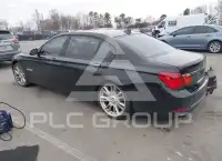 2013 BMW 750 фото