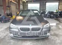2013 BMW 528 photo