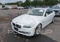 2013 BMW 528 photo